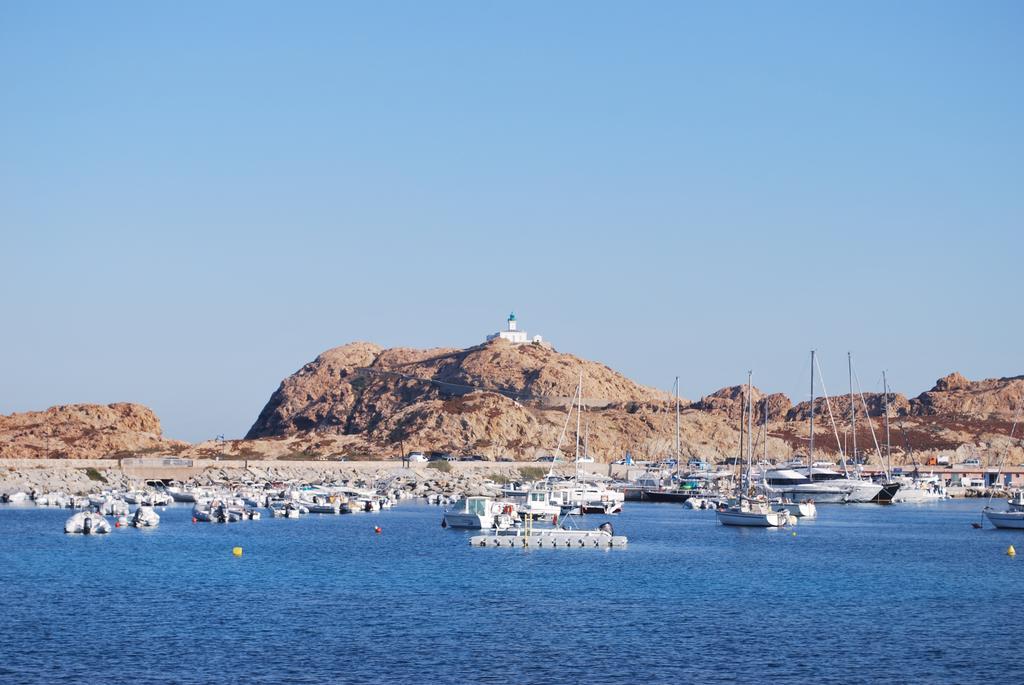 Motel Le Vieux Moulin LʼÎle-Rousse Exteriér fotografie