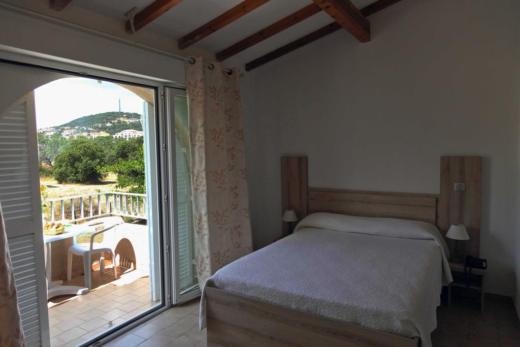 Motel Le Vieux Moulin LʼÎle-Rousse Exteriér fotografie
